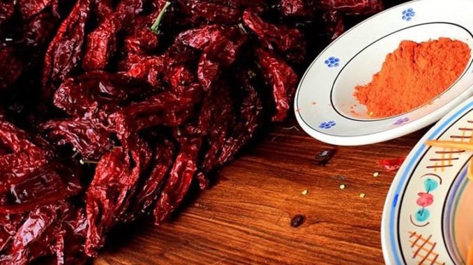 Peperone-crusco peperoncino in polvere