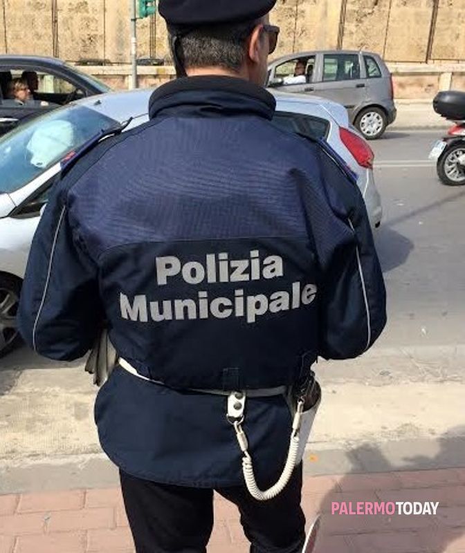 Polizia municipale-vigili urbani-2